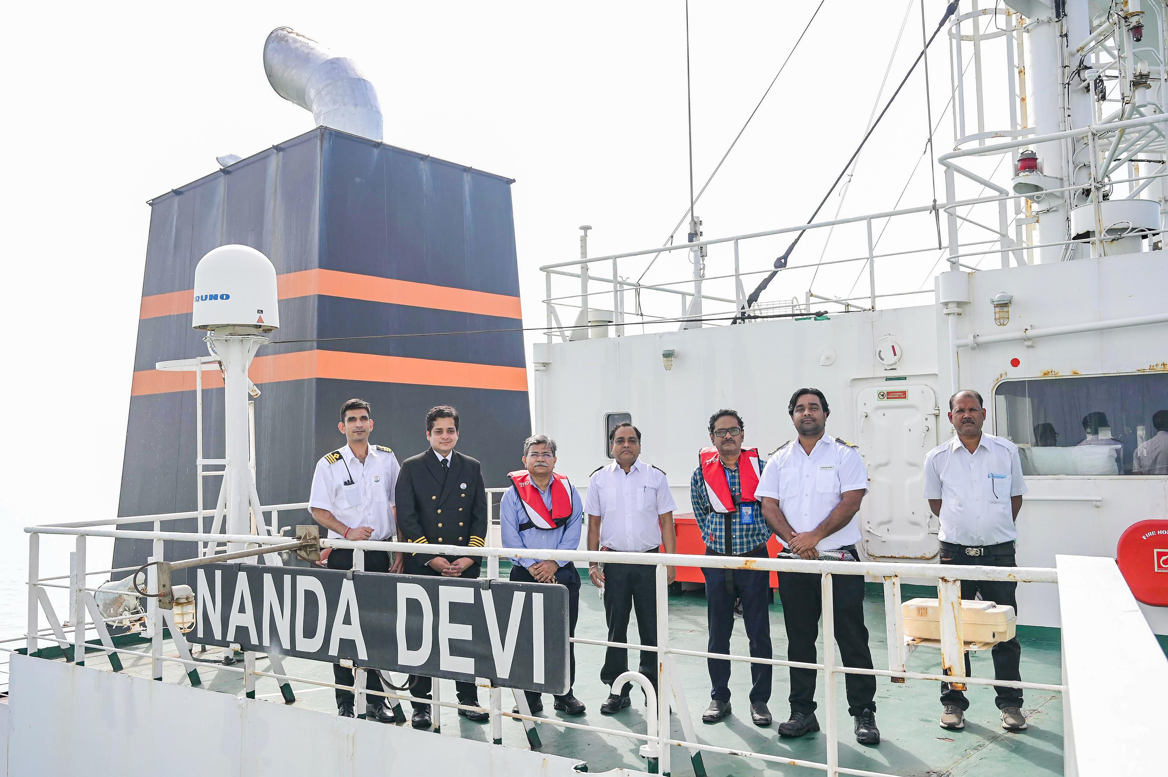 Sonowal felicitates crew of LPG ships Shivalik and Nanda Devi
