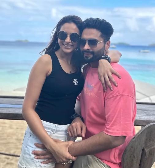 Jackky Bhagnani admits wife Rakul Preet Singh makes 'every wrong feel right' as she turns 35