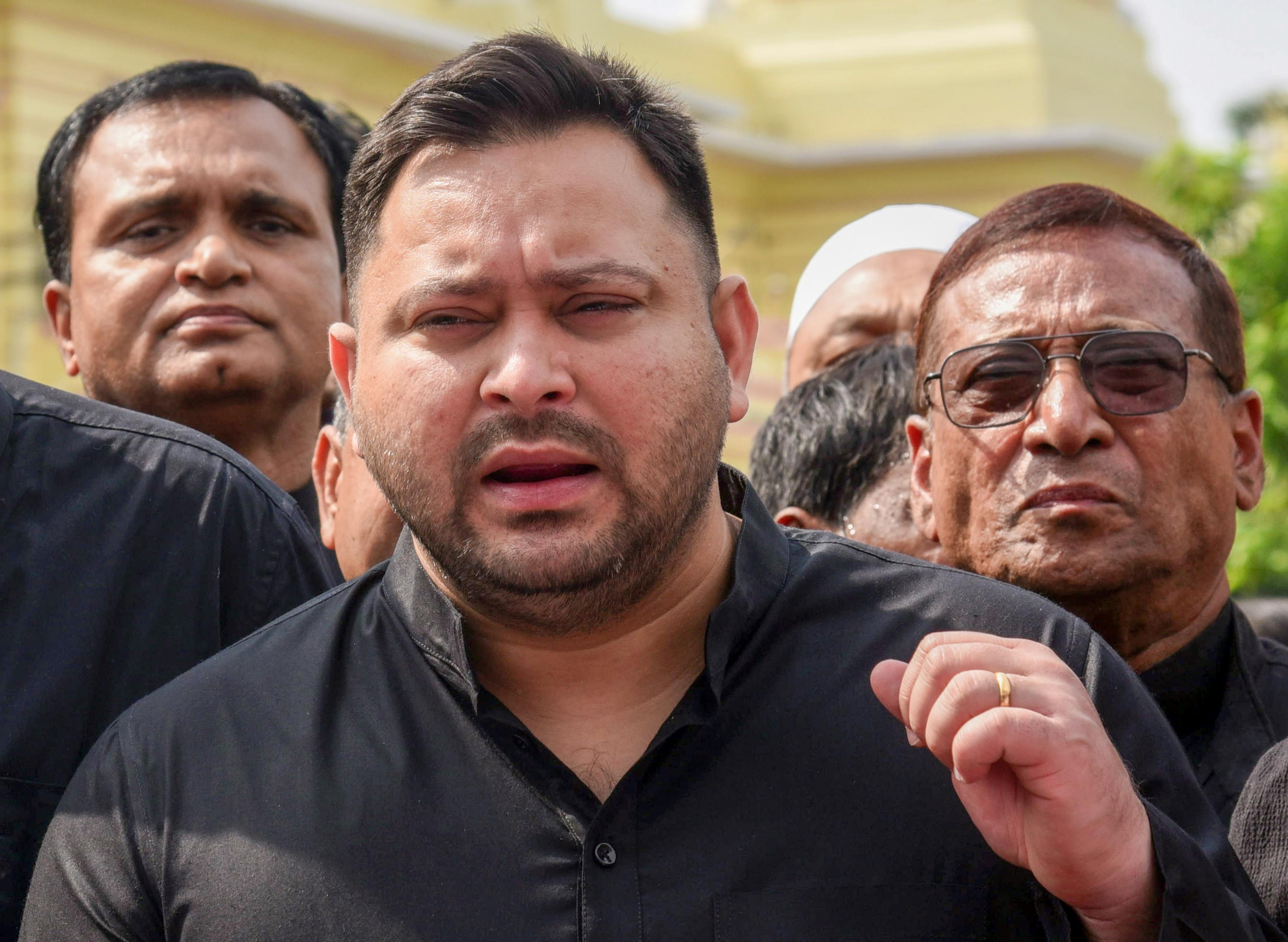 Tejashwi's call for boycotting Bihar polls finds resonance, lawmakers train guns at ECI