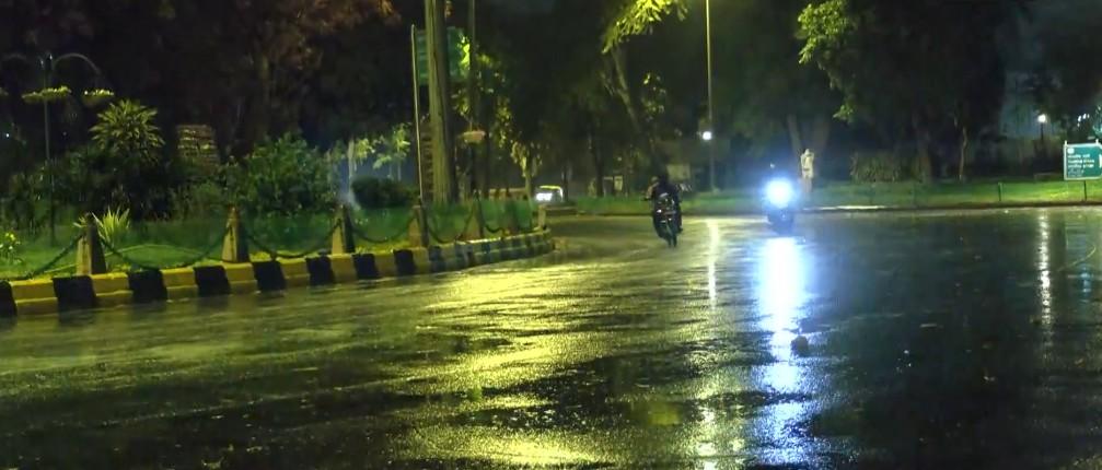 Rain, thunder and gusty winds bring relief from heat across Delhi-NCR