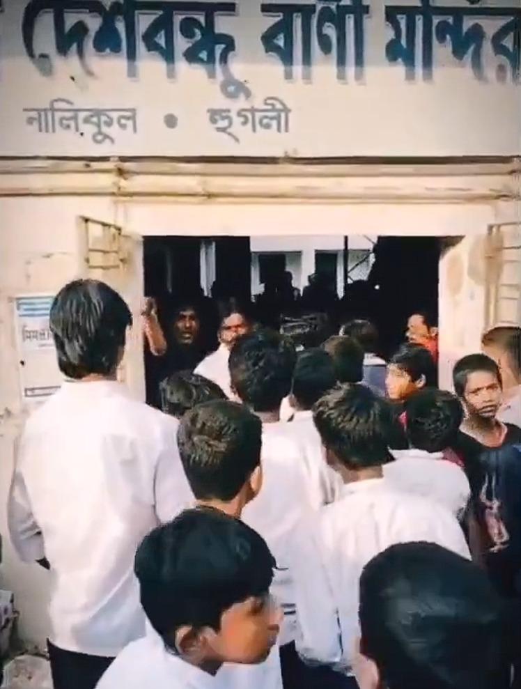 BJP flags forceful attendance of schoolchildren, SHG workers at Mamata Banerjee’s Singur rally