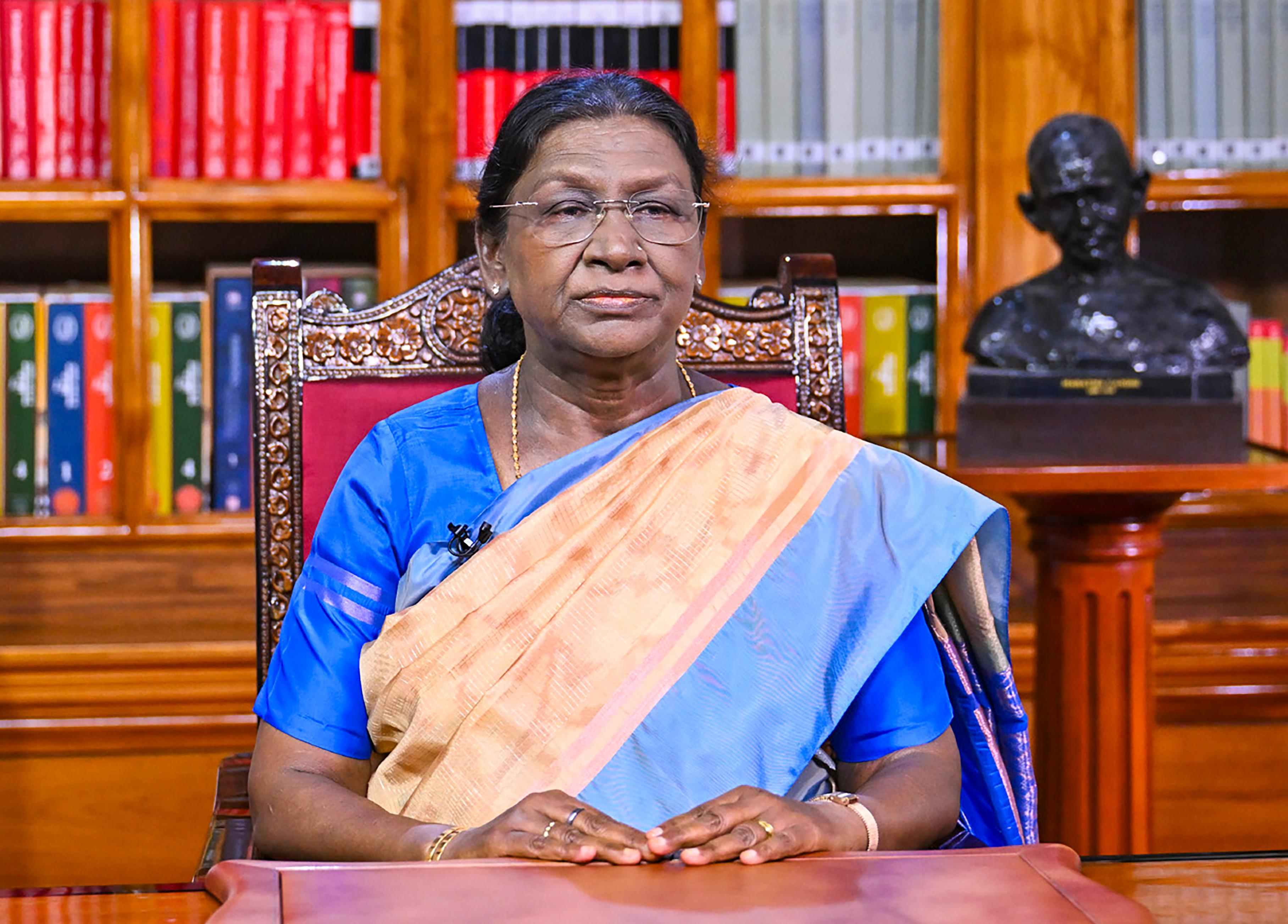 President Droupadi Murmu hails Operation Sindoor on eve of R-Day (Lead)