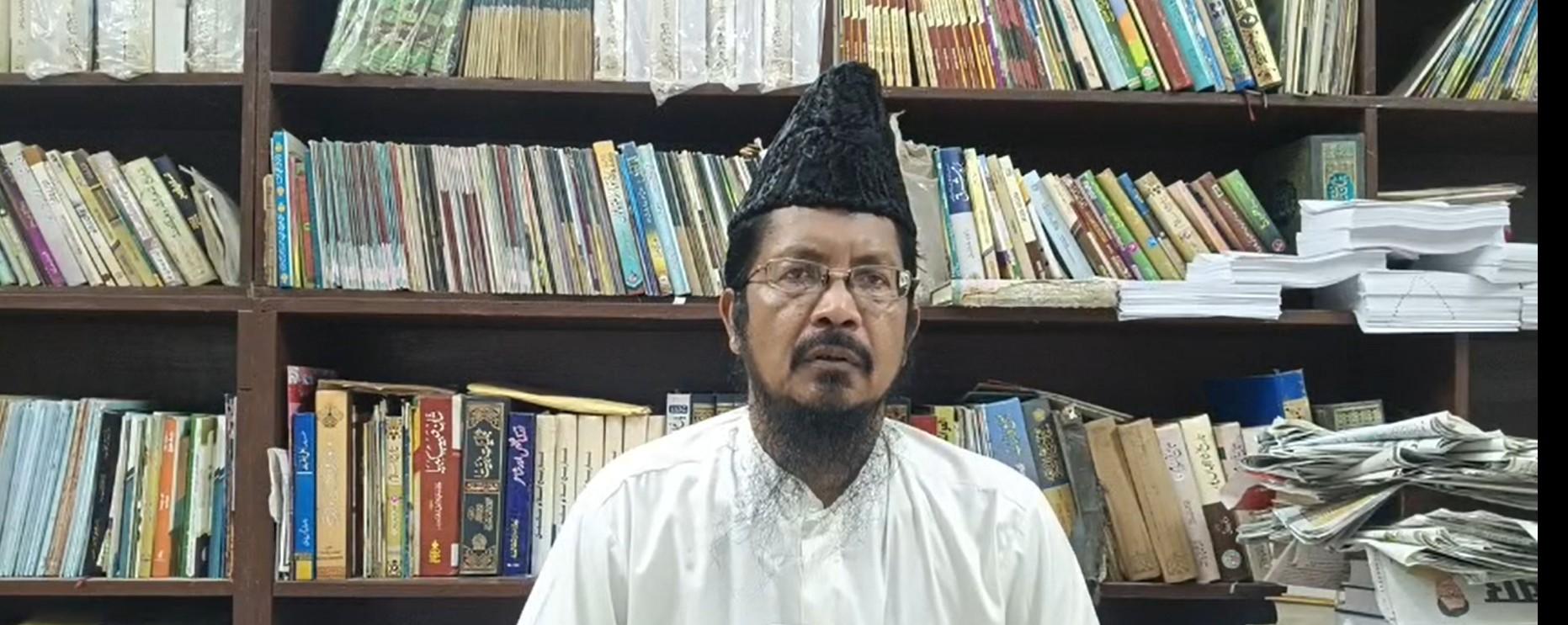 Dimple Yadav faces backlash over mosque visit, Muslim cleric demands apology