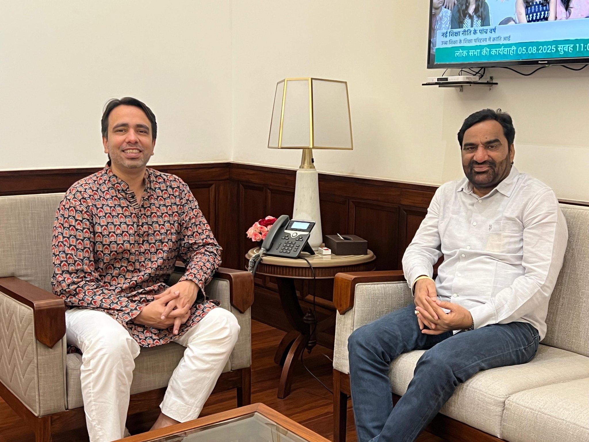 Nagaur MP Hanuman Beniwal meets Union Minister Jayant Chaudhary on key education issues