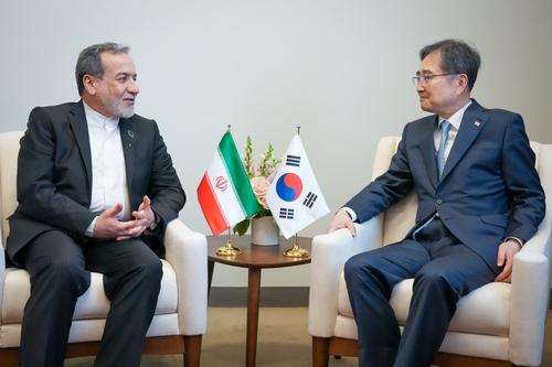 South Korean FM calls for expanding foundation for future cooperation in talks with Iran