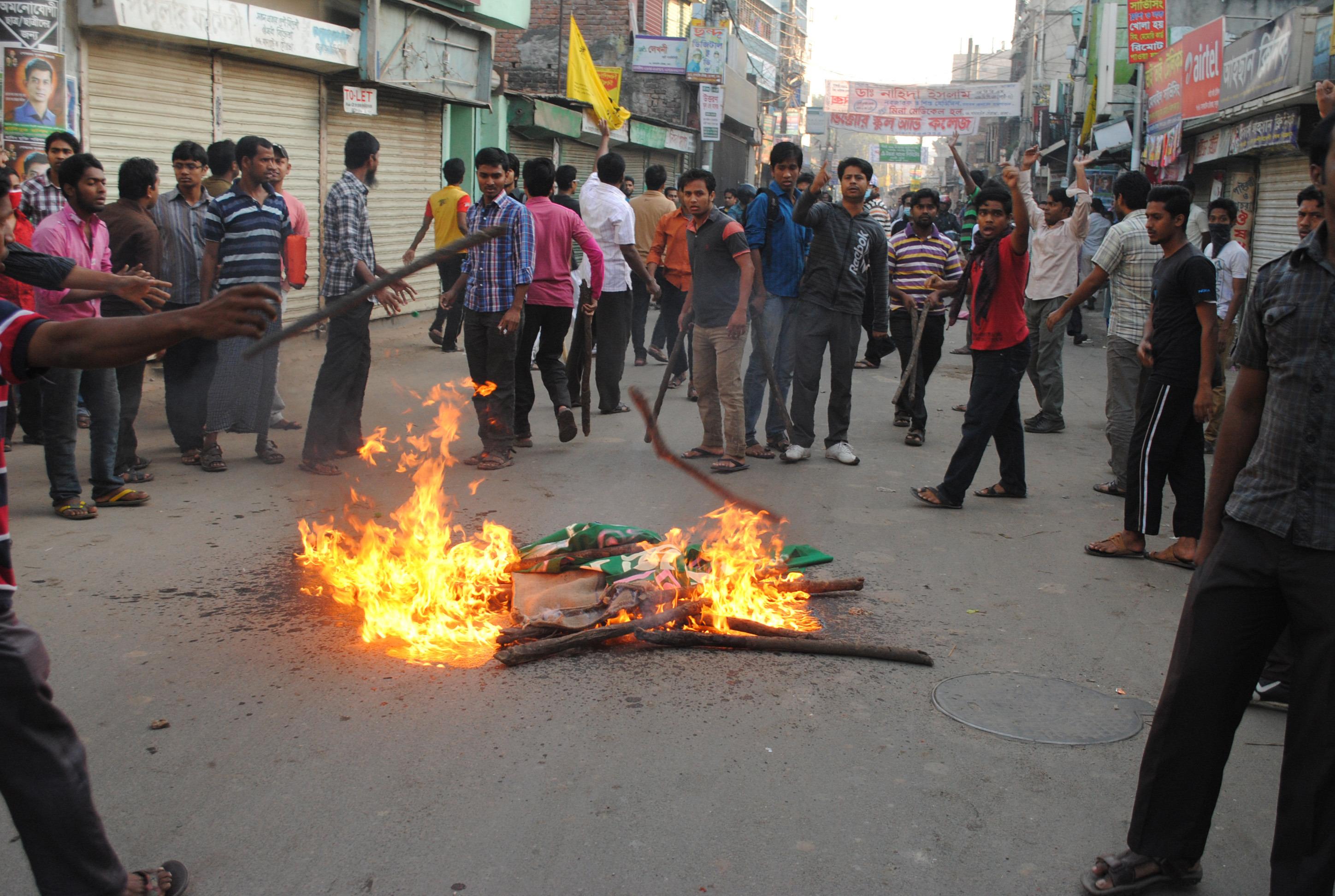 Bangladesh: BNP and Jamaat trade religious slurs ahead of election