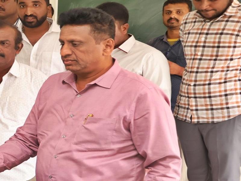 Karnataka govt mulls menstrual leave for college students