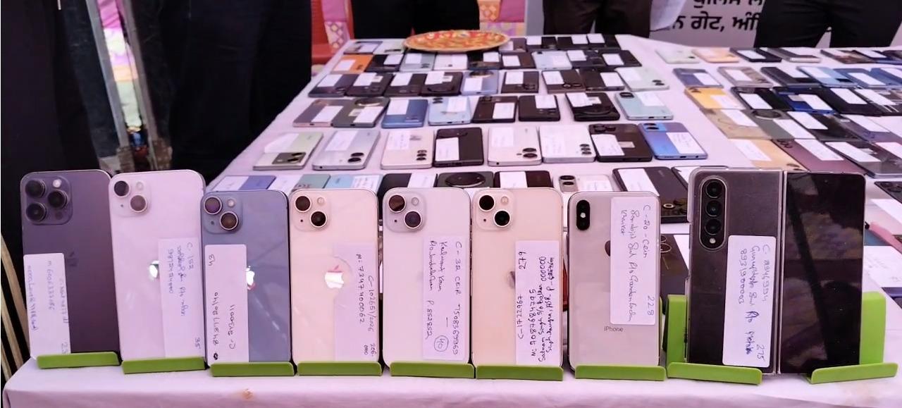 Amritsar Rural Police return 300 stolen, lost mobile phones worth Rs 1.5 crore to owners