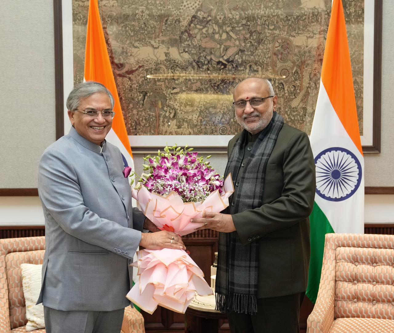 CEC Gyanesh Kumar meets Vice President Radhakrishnan