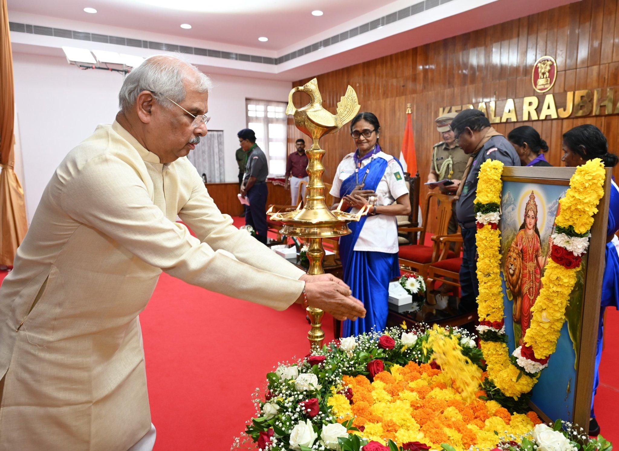 Kerala Education Minister walks out of Raj Bhavan over RSS-style Bharat Mata image