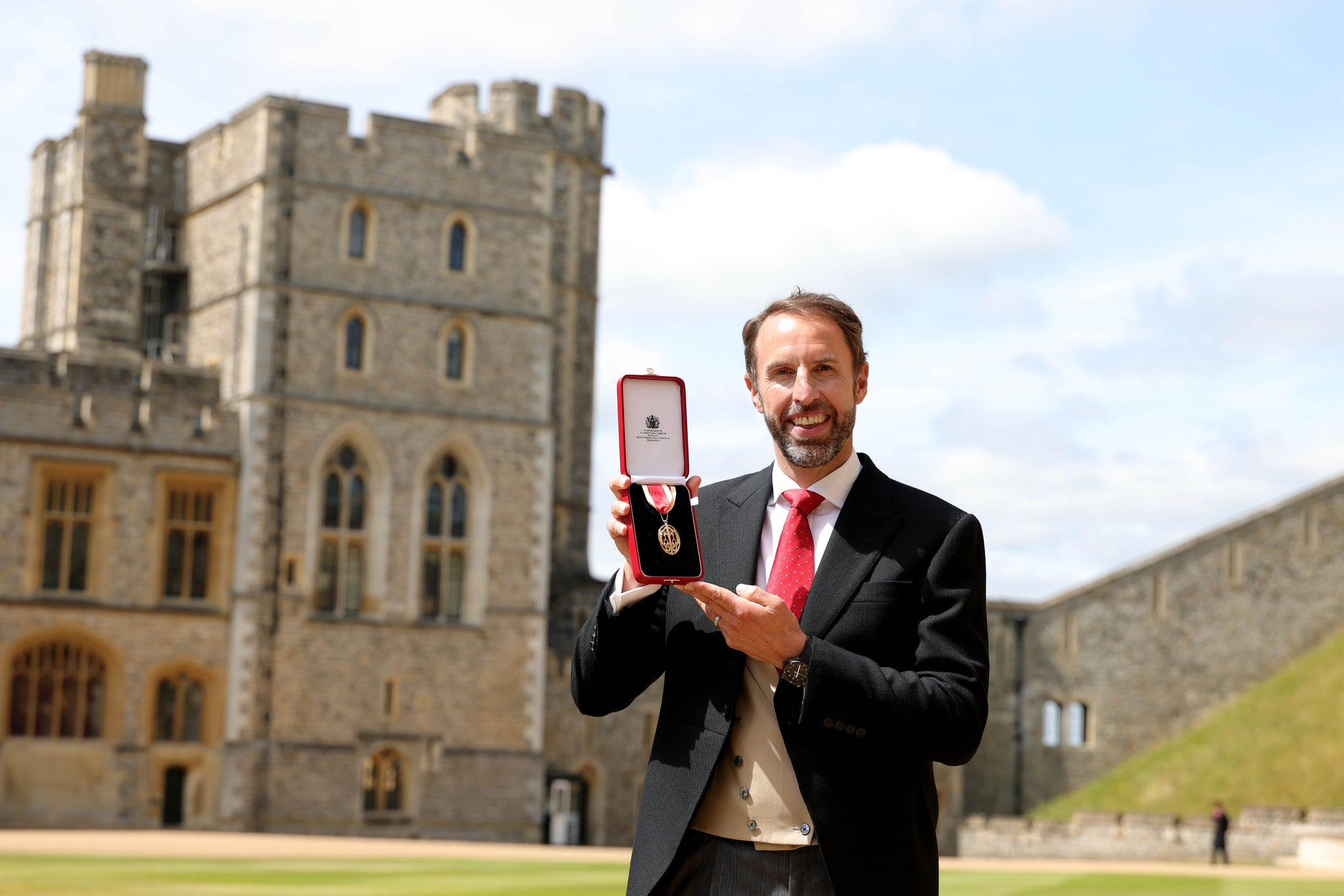 Ex-England coach Gareth Southgate receives knighthood