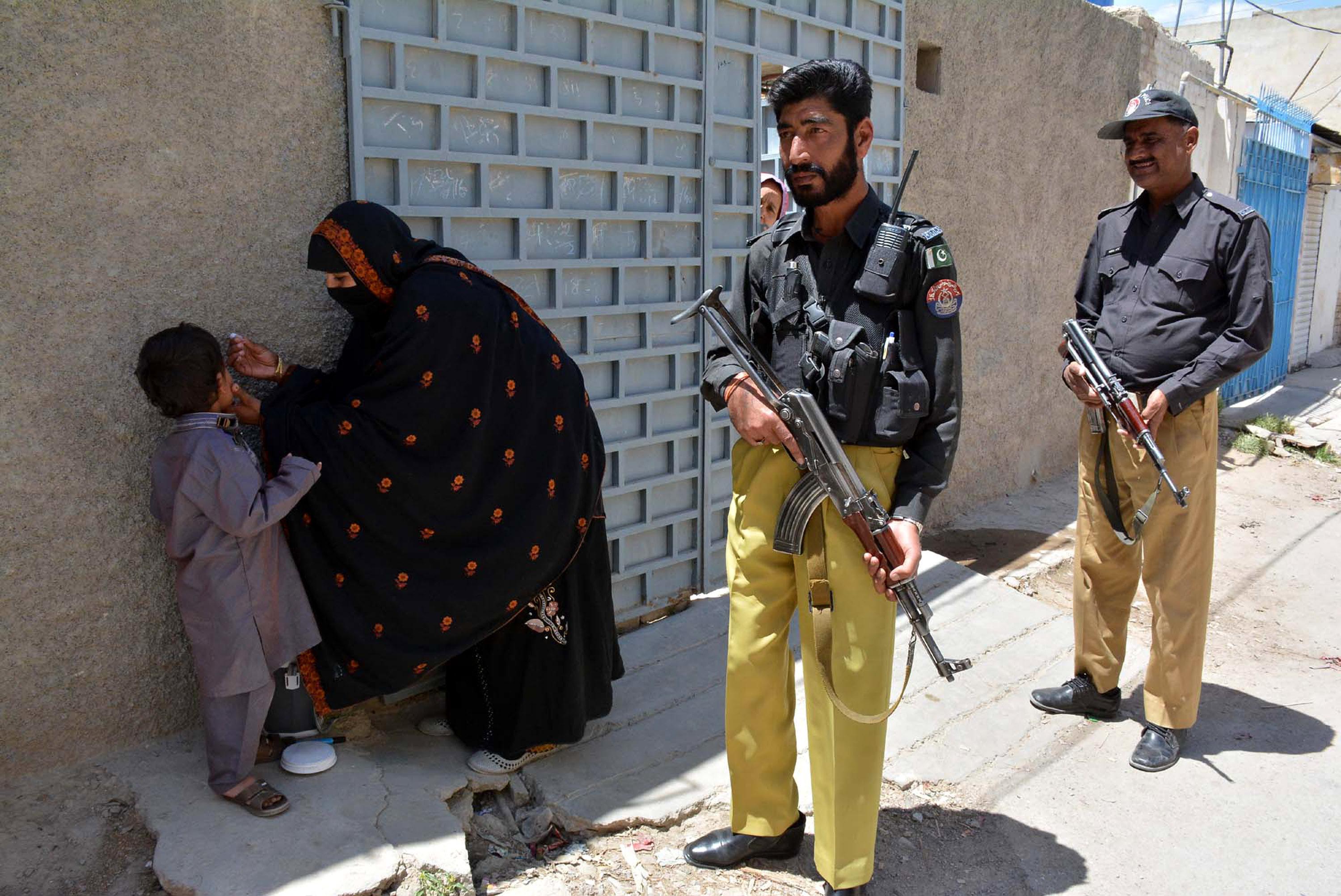 Political inaction fuels Pakistan's enduring polio crisis: Report