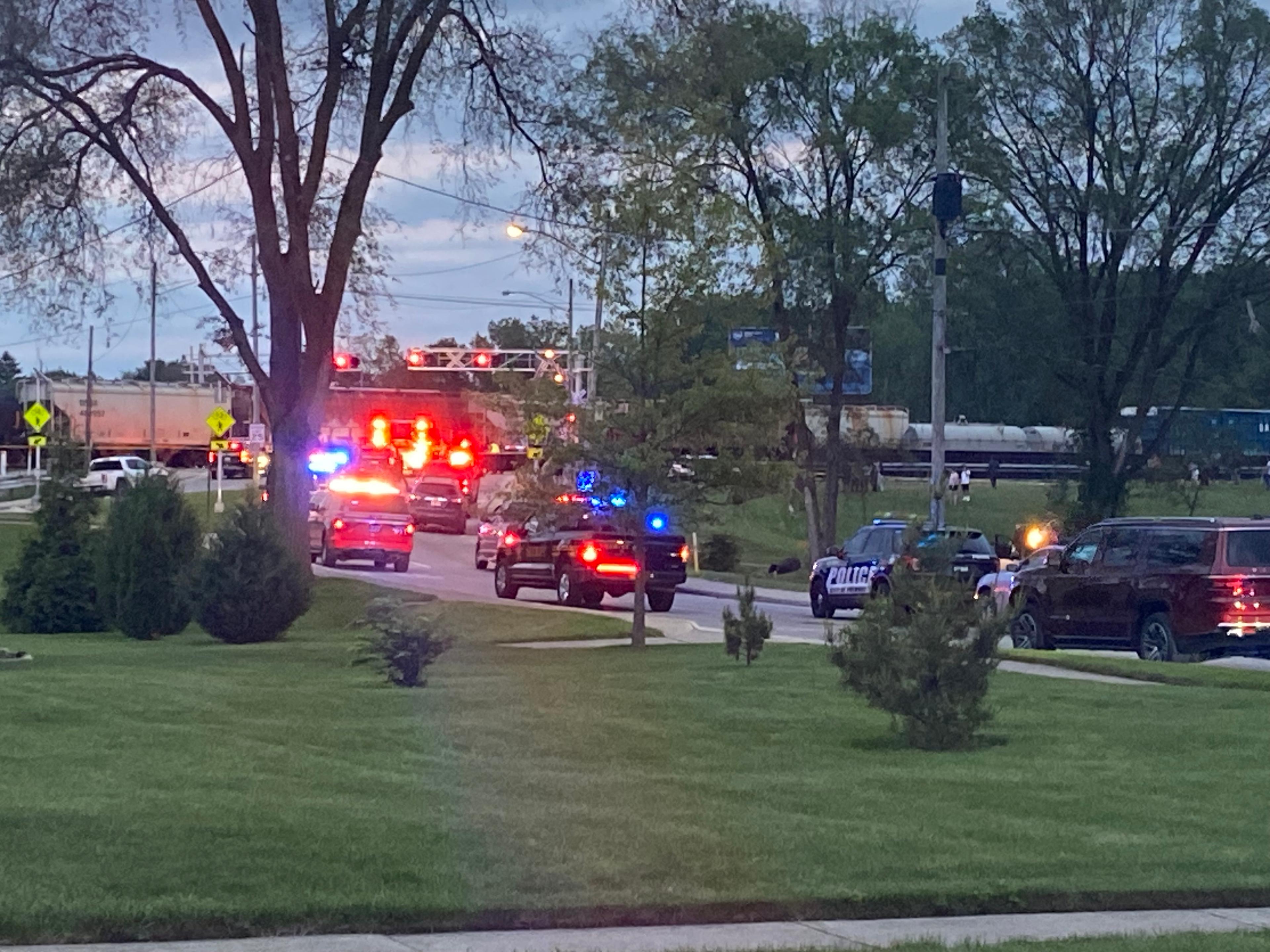 Two dead, one missing after train hits pedestrians in US