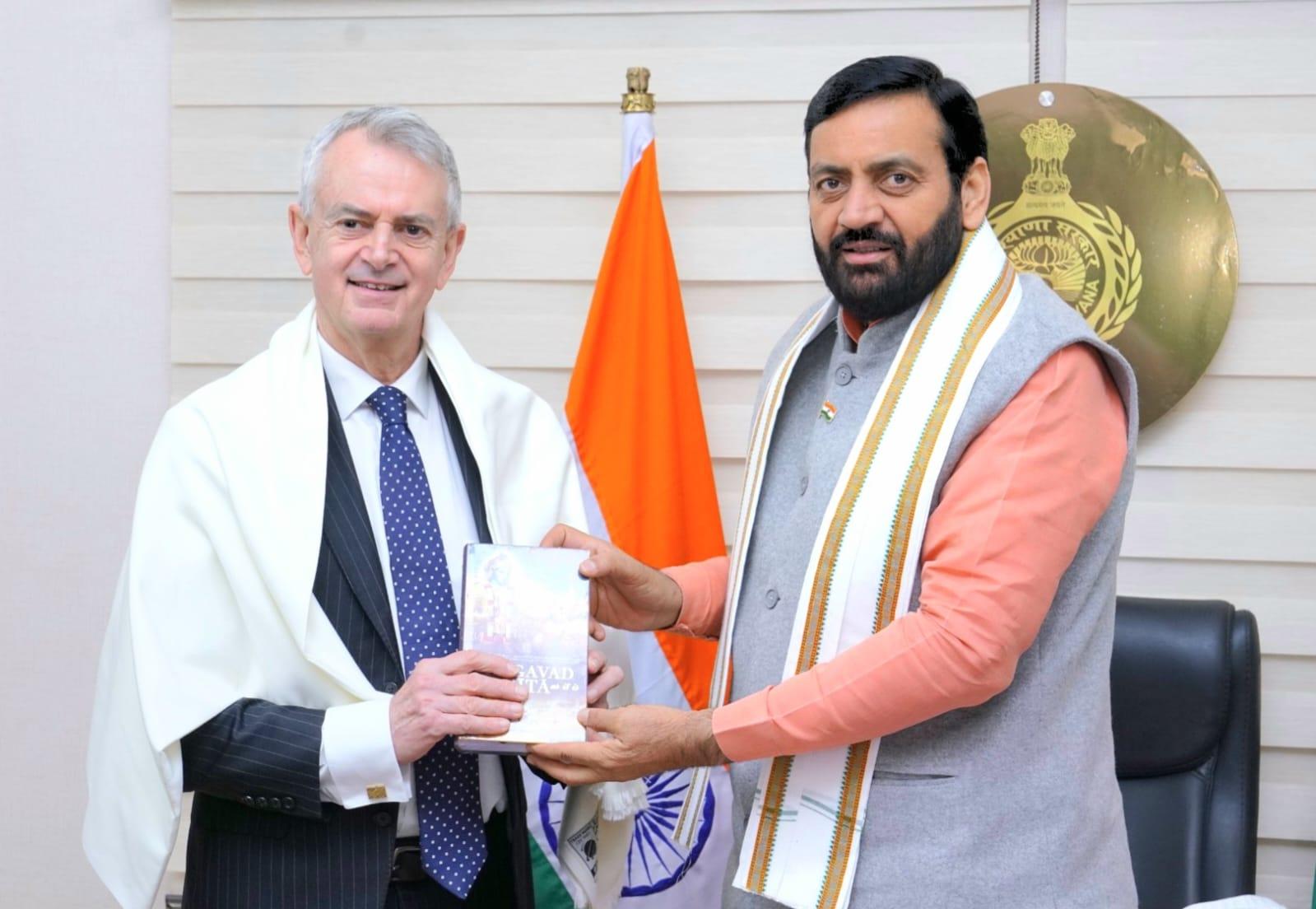 Canada’s High Commissioner, Haryana CM discuss possibilities in waste-to-energy projects