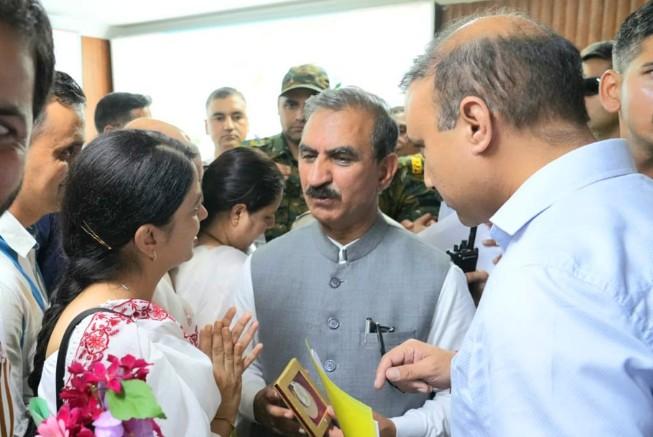 All major roads in disaster-hit Mandi reopened, says Himachal CM