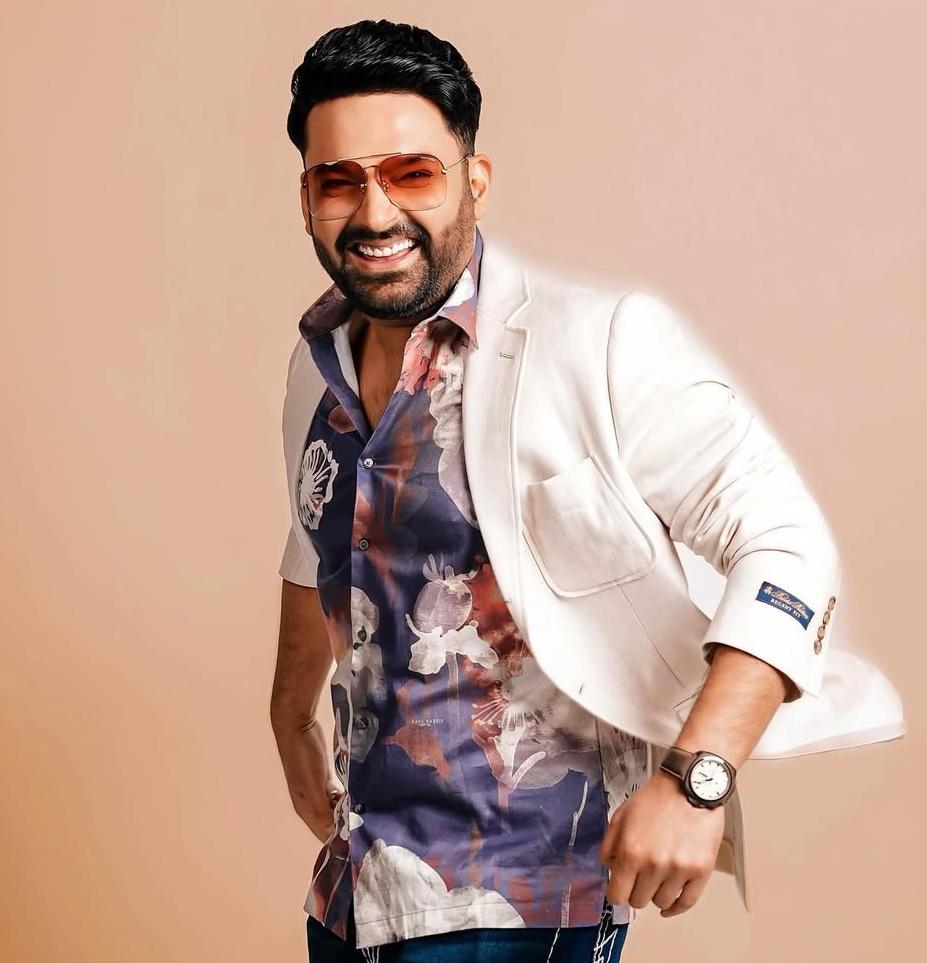 What is Kapil Sharma arguing about with a massage chair?