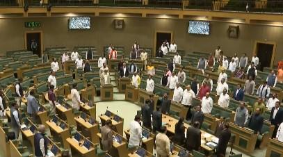 Maha Assembly adjourns for 10 minutes over 'threat' to BJP legislator