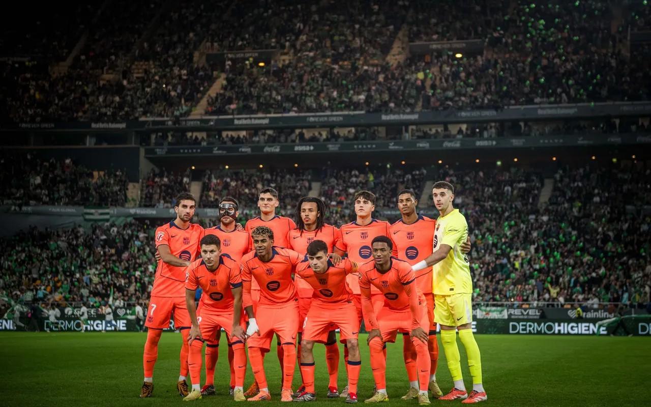 Torres' hat-trick powers Barcelona past Betis in La Liga