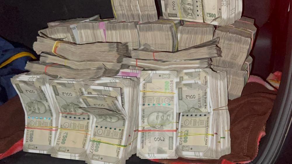 MP Police IT Officials Seize