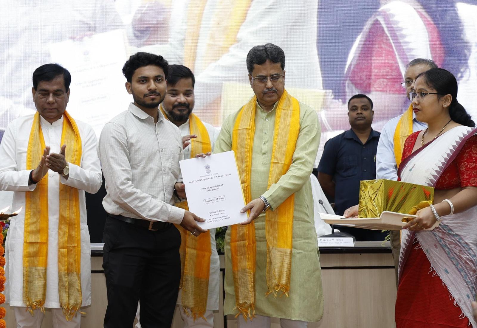 Tripura govt service recruitment based on talent, merit and transparency: CM Saha