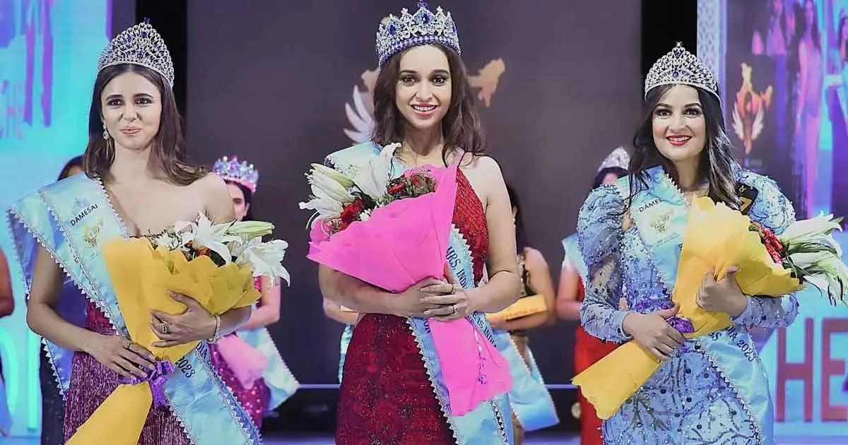 Madhuri Patle is Mrs. Universe India 2023