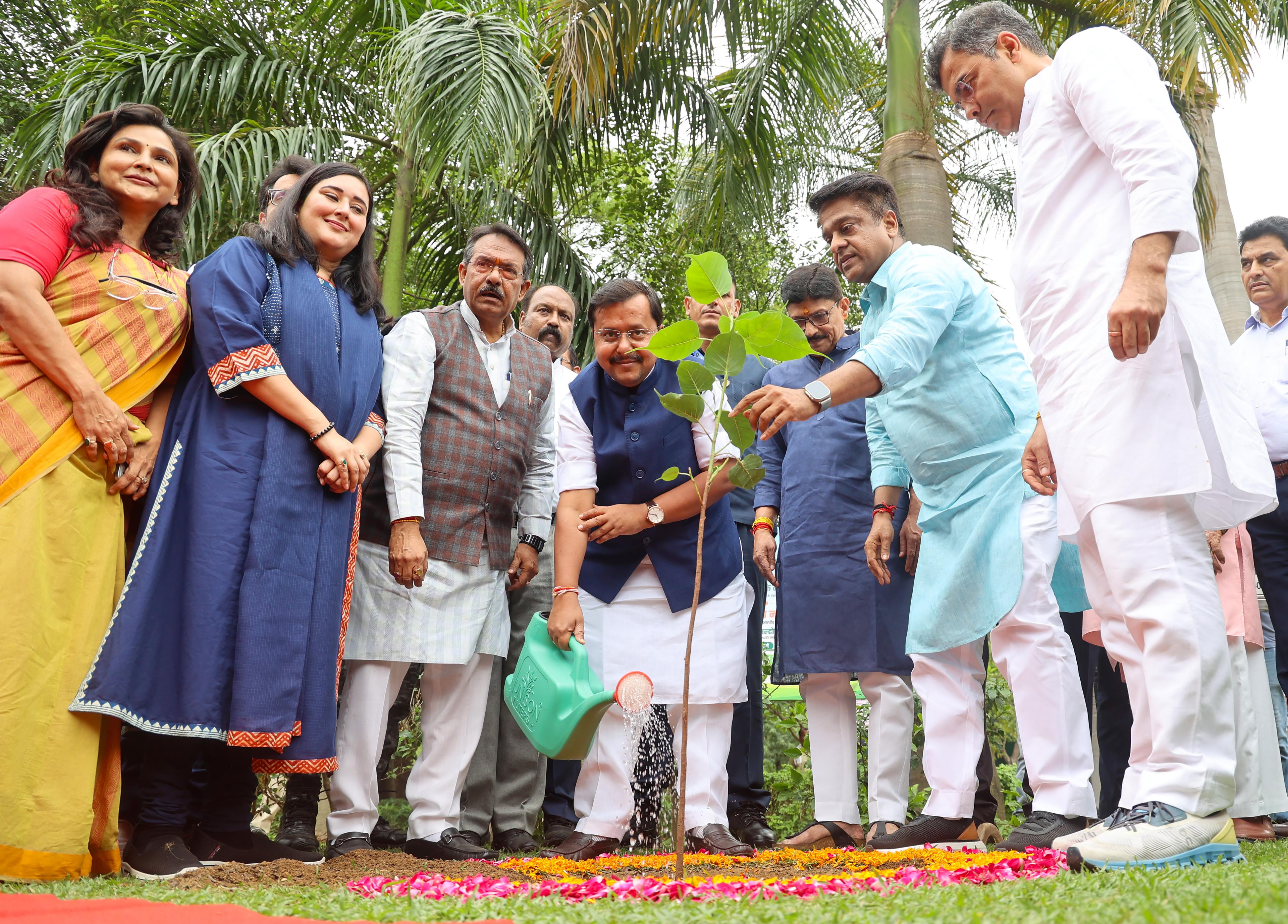 Harsh Malhotra leads Delhi BJP’s plantation drive in all 256 mandals