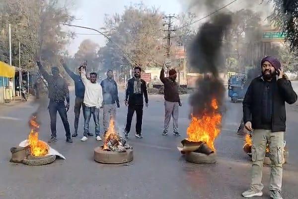 Mixed impact of Jharkhand bandh over killing of tribal leader, highways blocked