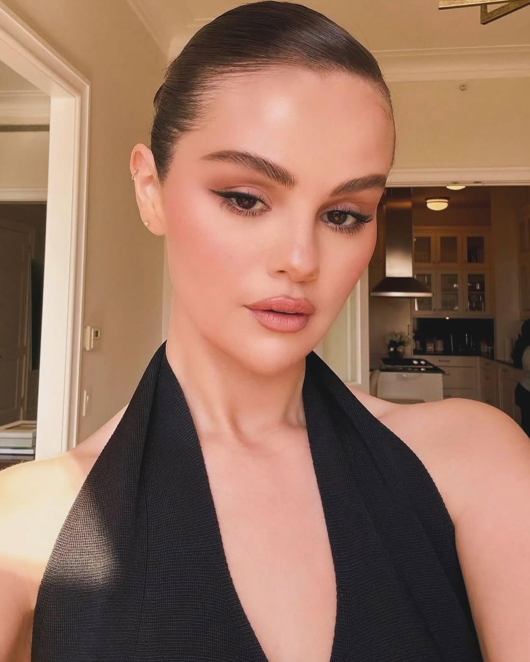 Selena Gomez ‘bawled her eyes out’ during her wedding ceremony