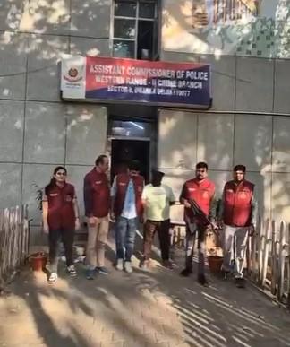 Delhi Police nab absconding gangster in Rs 2 crore extortion case