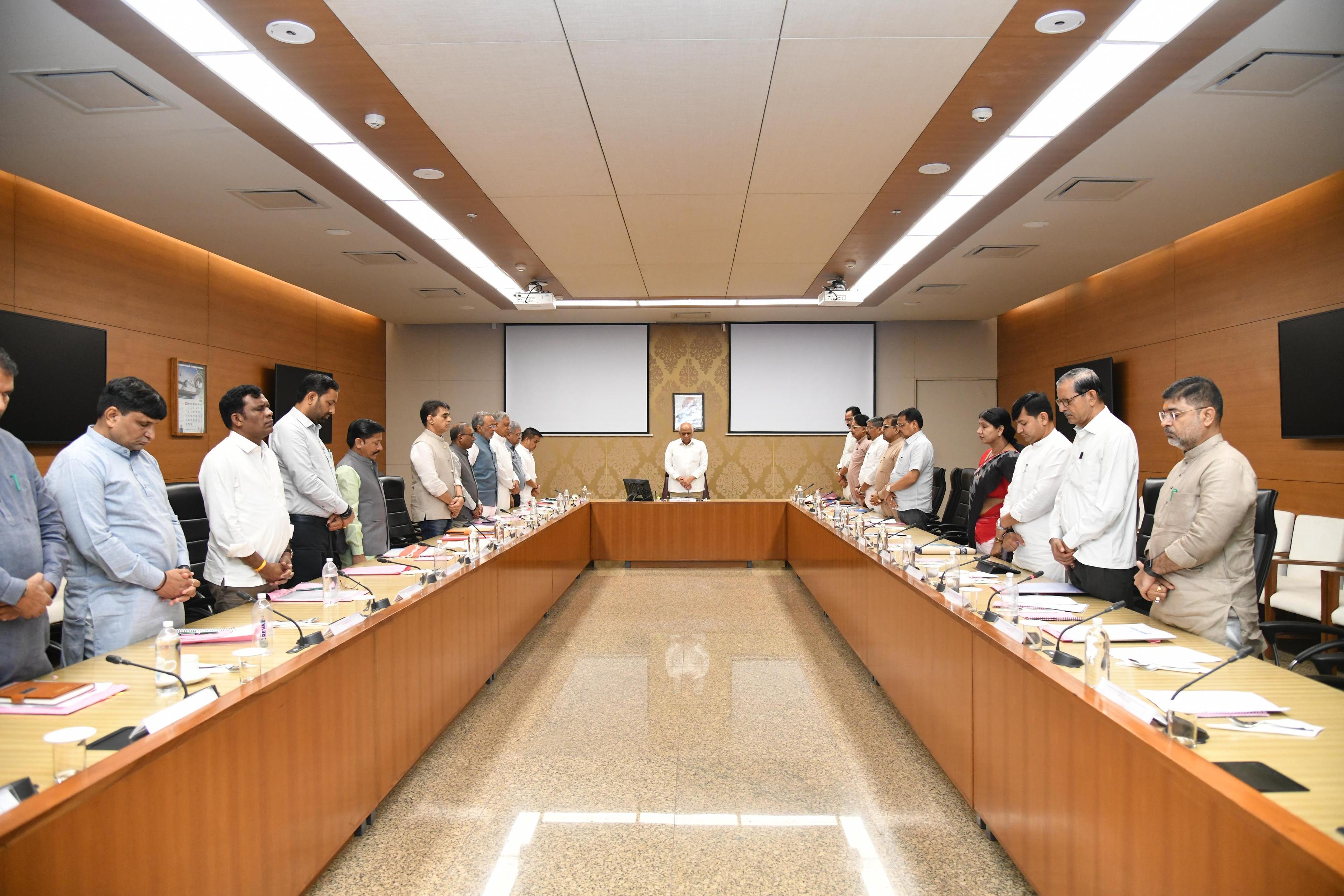 Gujarat Cabinet pays tribute to veteran BJP MLA Yogesh Patel, calls his death 'irreparable loss'