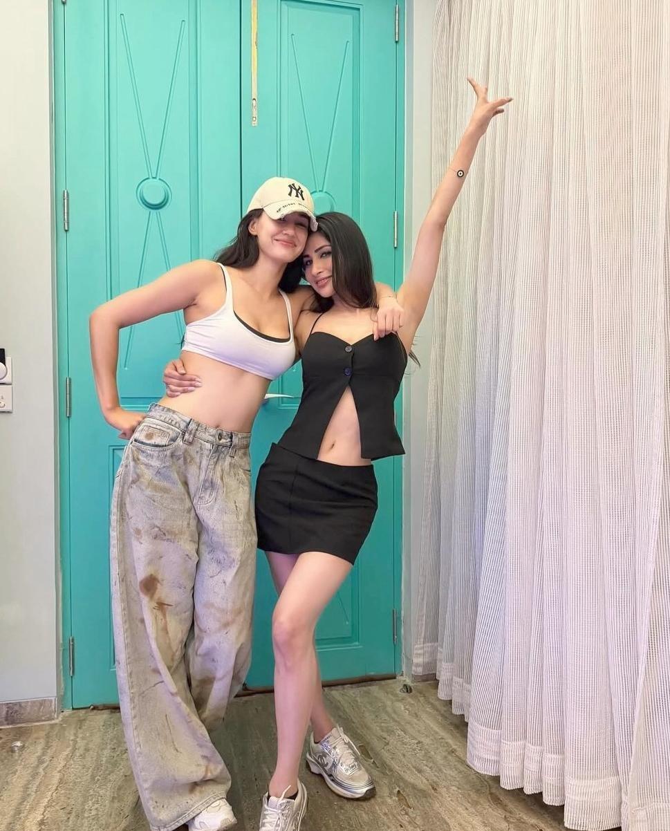 Mouni Roy puts up a post missing ‘little sister’ Disha Patani, later deletes it