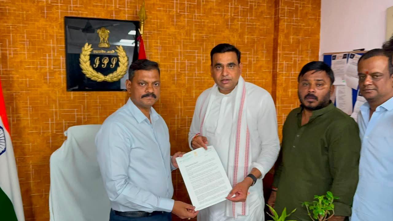 Natarajan's RS nomination row: Telangana MP files complaint over social media posts