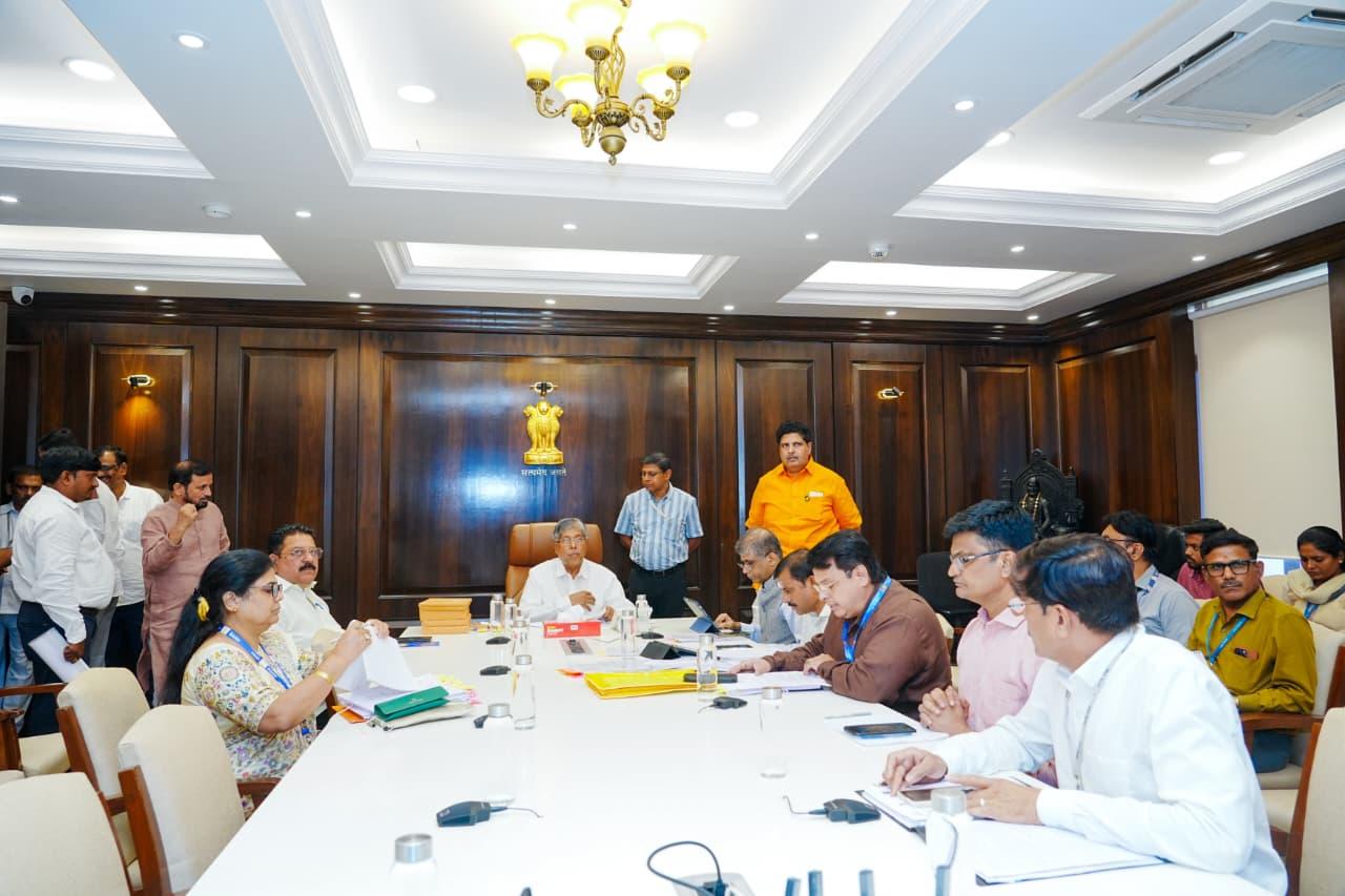 CET cell student facilitation centers to be set up in every district: Maha Minister