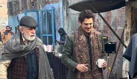 Vijay Varma recalls doing a ‘gustaakhi’ with Naseeruddin Shah on the sets of ‘Gustaakh Ishq’