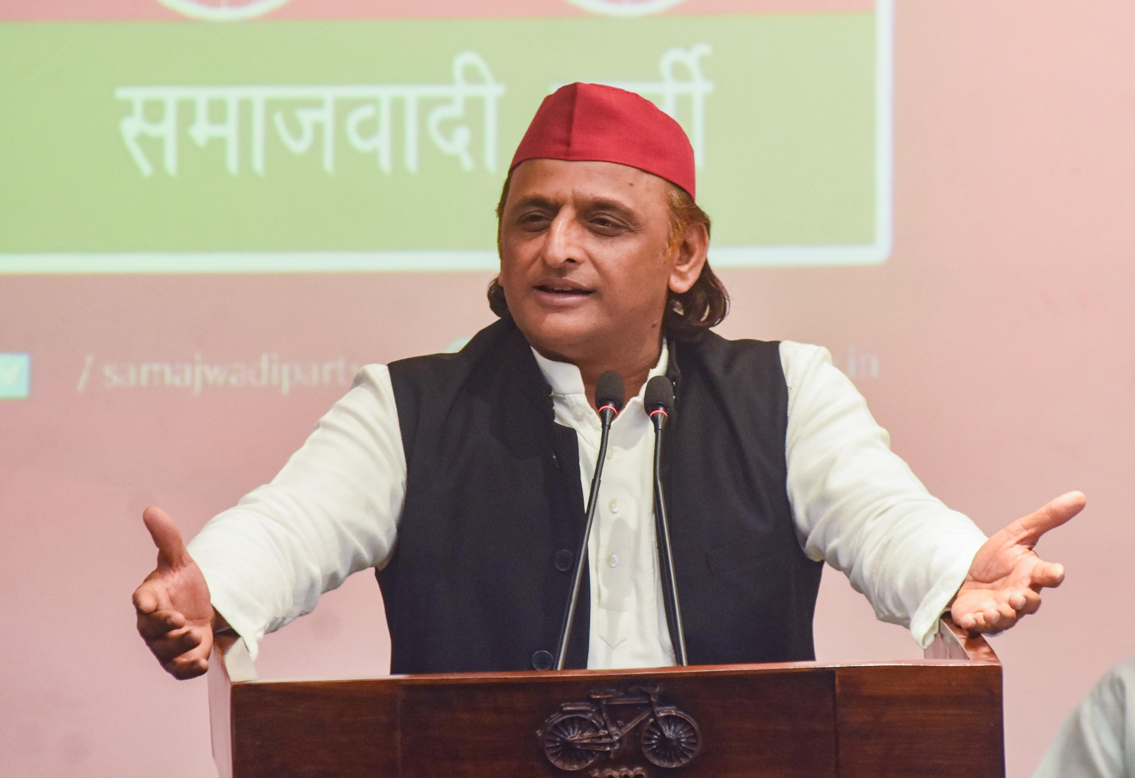 Contradictory messages from UP: SP chief talks alliance while Cong welcomes defectors on same day